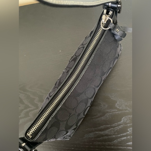 Coach Hamptons Signature East West Demi Baguette Bag Vintage 8K01 - Picture 12 of 14